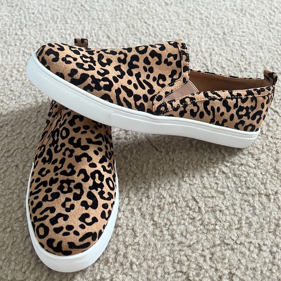 Cheetah Print Slip On Shoes - Picture 2 of 2